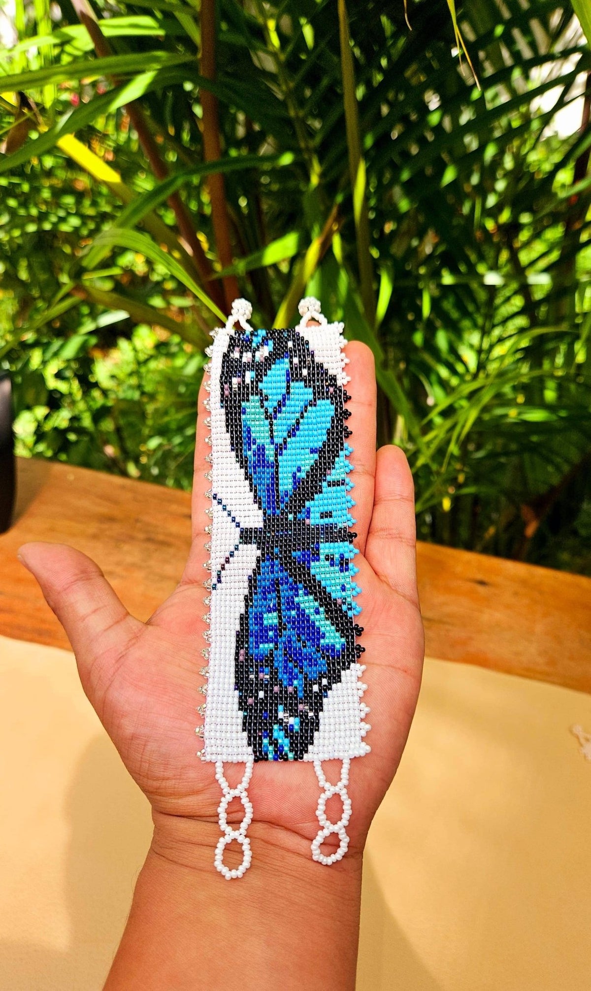 Blue Butterfly Cuff - Recetas Fair Trade