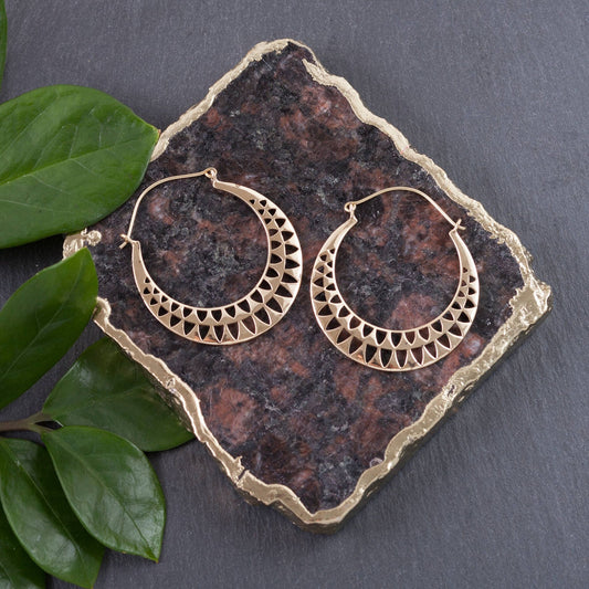 Brass Arrow Cutout Hoop Earring - Recetas Fair Trade