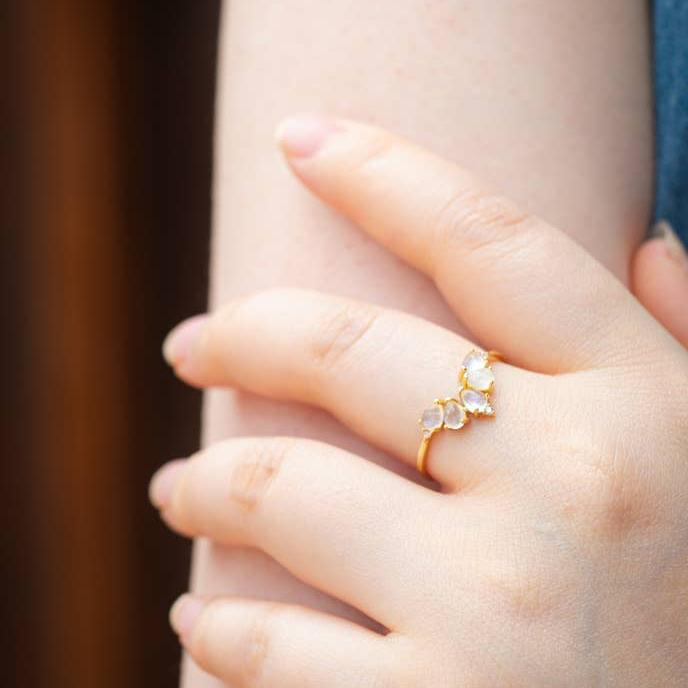 Celestial Moonstone Ring - Gold - Recetas Fair Trade