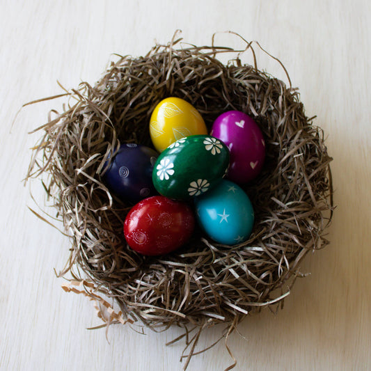 Colorful Etched Eggs - Recetas Fair Trade