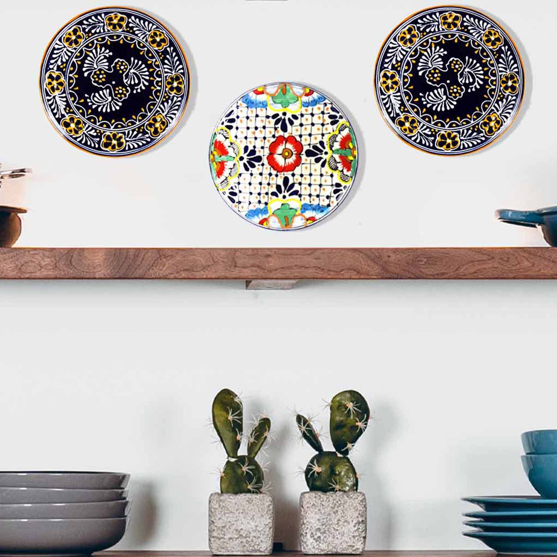 Encantada - Handmade Pottery 8" Trivet or Wall Hanging, Blue - Recetas Fair Trade