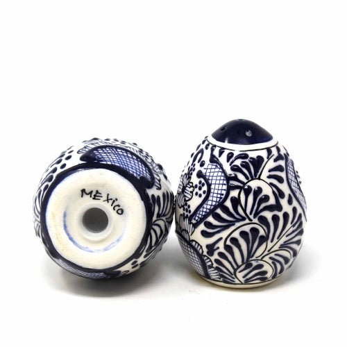 Encantada Handmade Pottery Spice Shakers, Blue Flower - Recetas Fair Trade