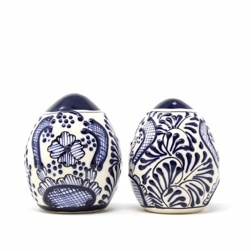 Encantada Handmade Pottery Spice Shakers, Blue Flower - Recetas Fair Trade