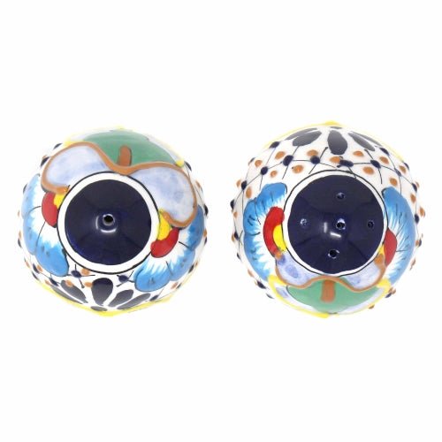 Encantada Handmade Pottery Spice Shakers, Dots & Flowers - Recetas Fair Trade