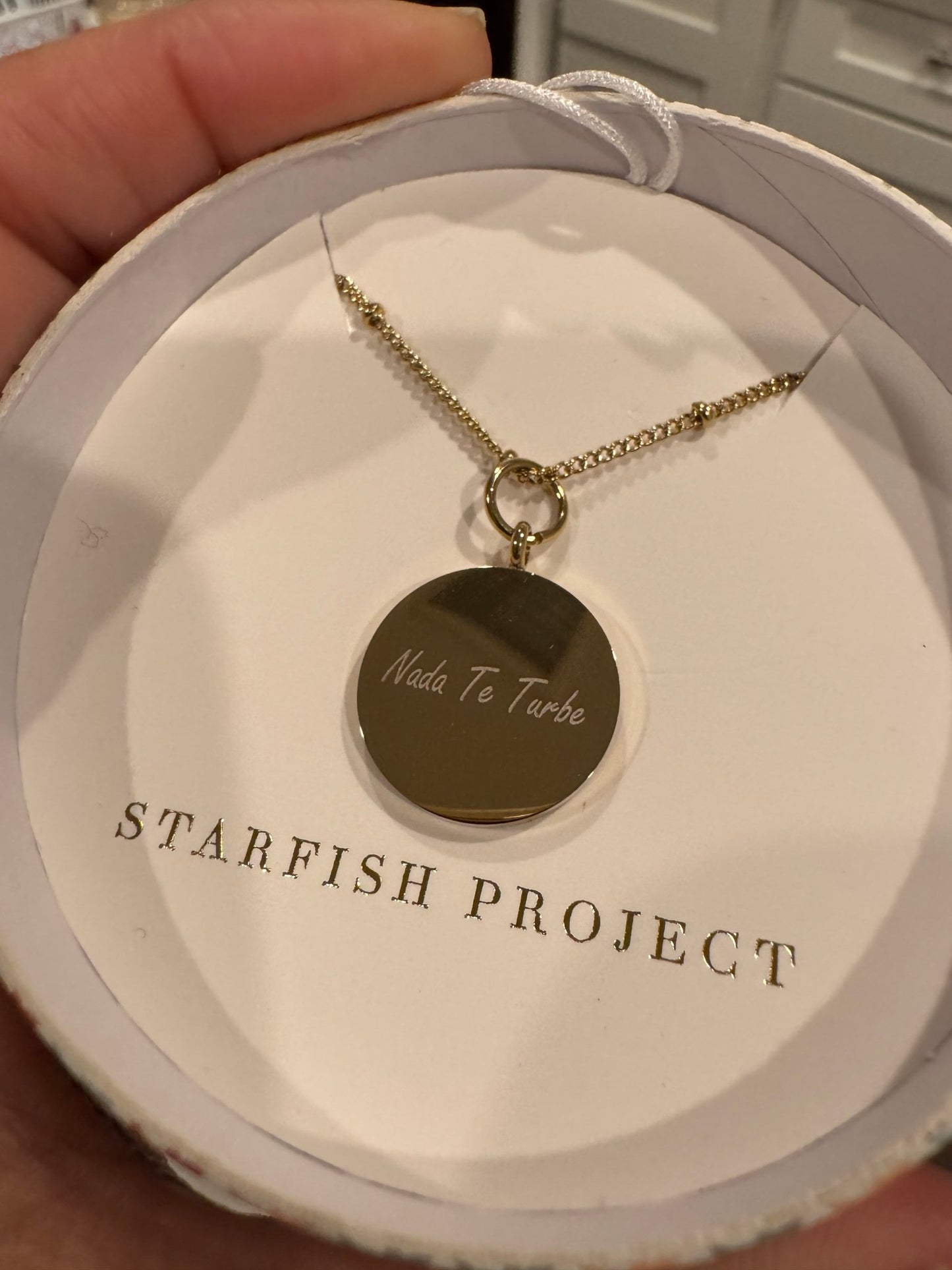 Engraved Round Pendant Gold Necklace - Recetas Fair Trade