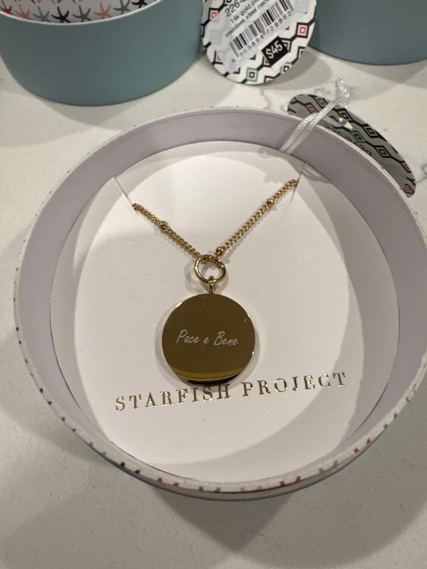Engraved Round Pendant Gold Necklace - Recetas Fair Trade
