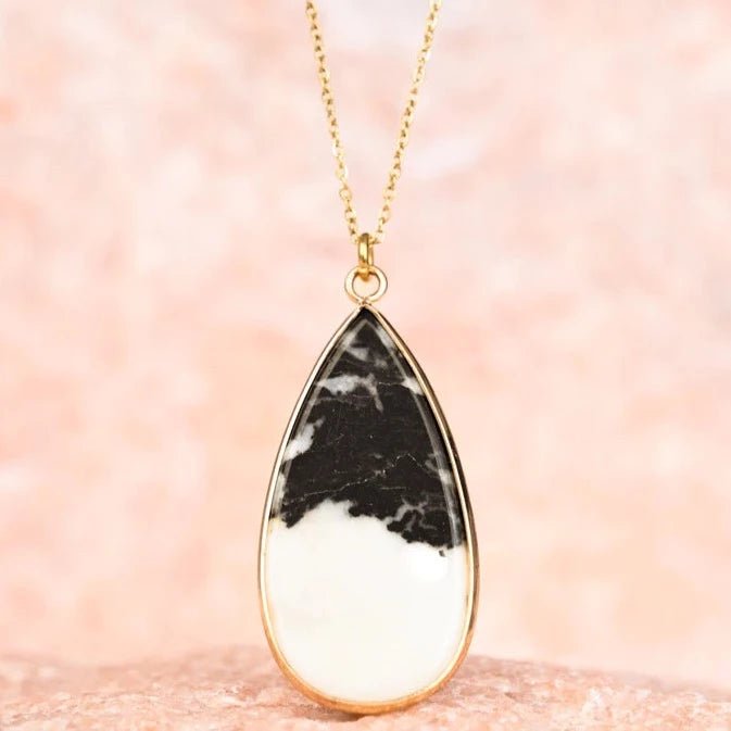 Everlasting Teardrop Necklace in Zebra Jasper Stone - Recetas Fair Trade