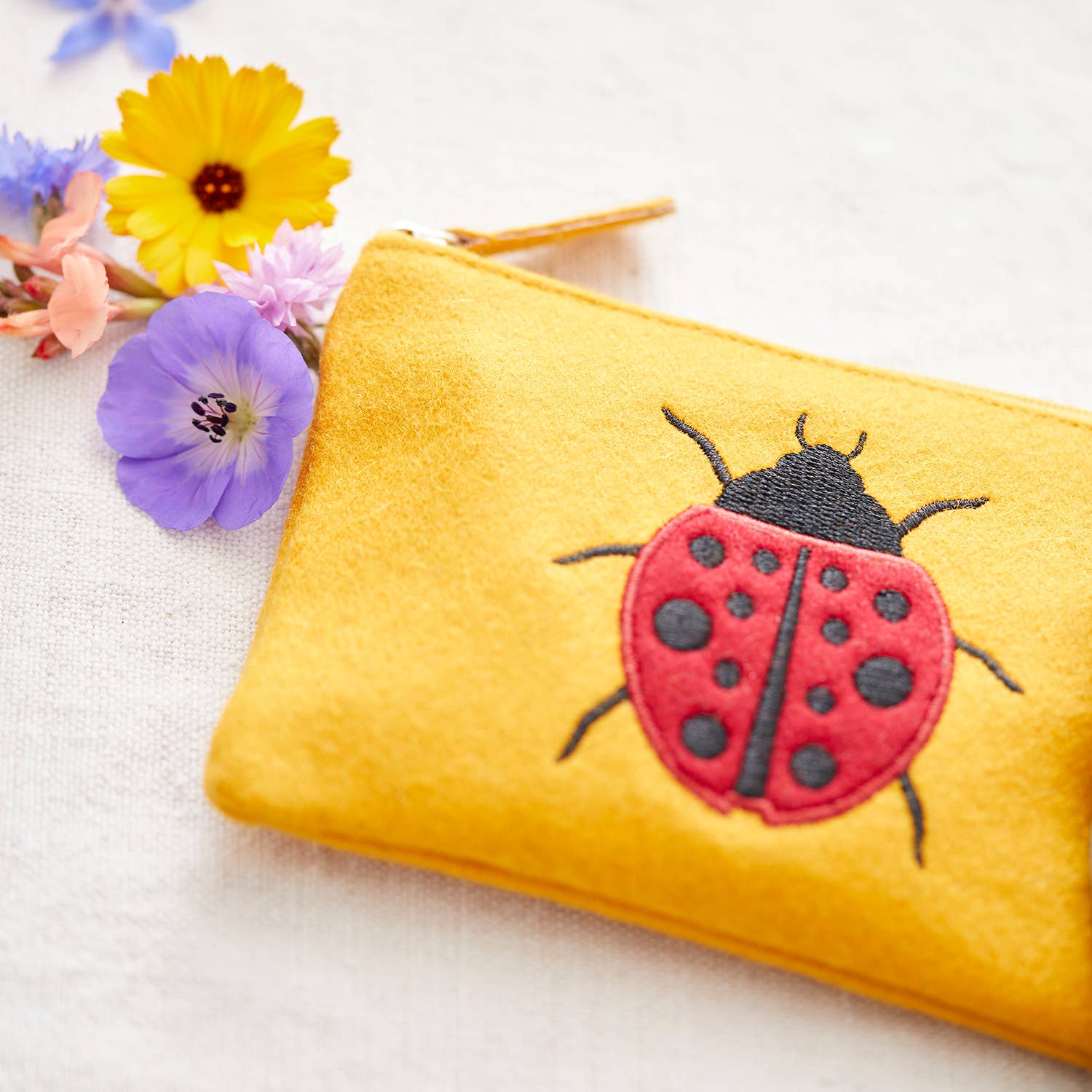 Felt Ladybird Purse - Recetas Fair Trade