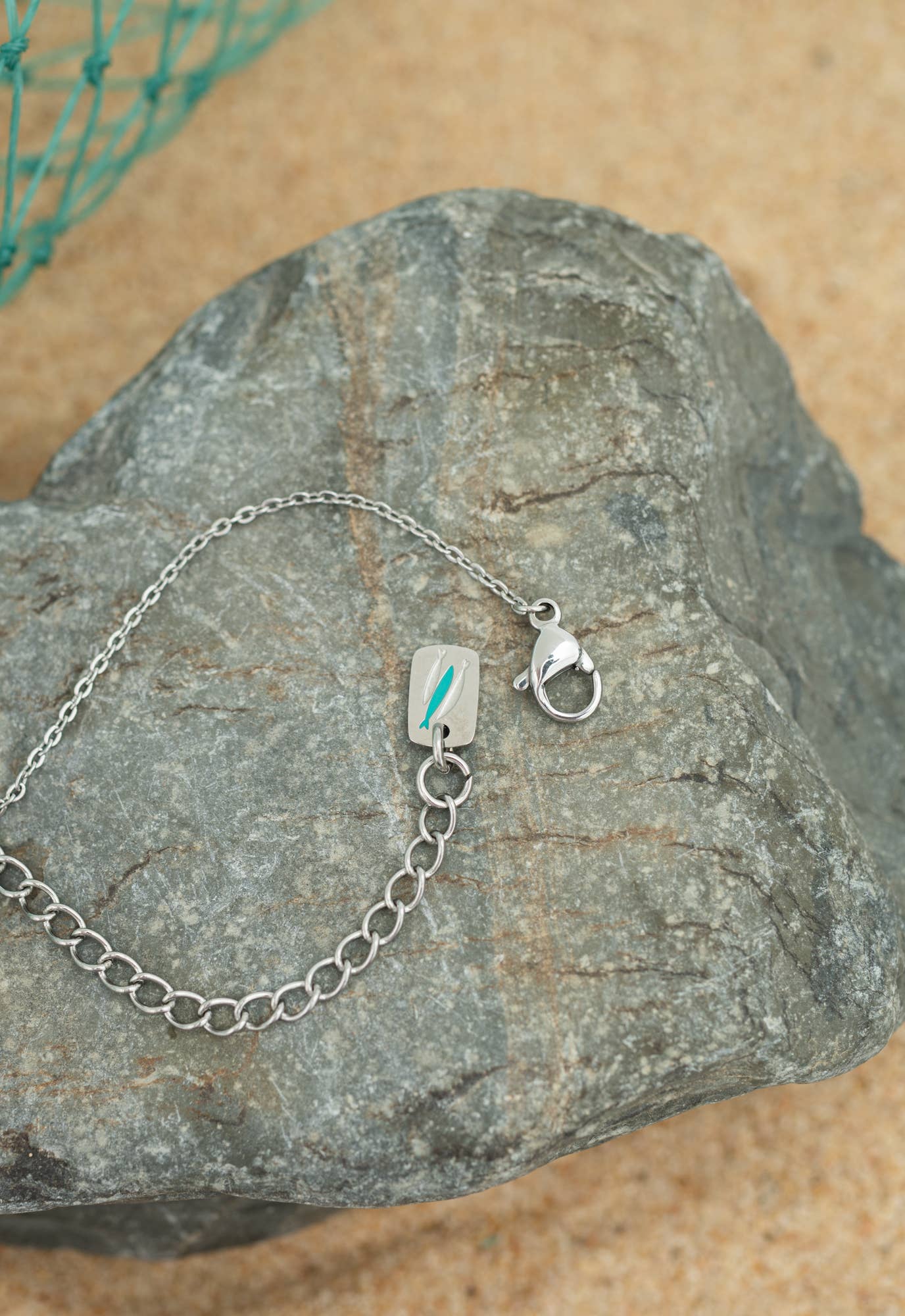 Hebrew 5 & 2 Necklace Silver - Recetas Fair Trade