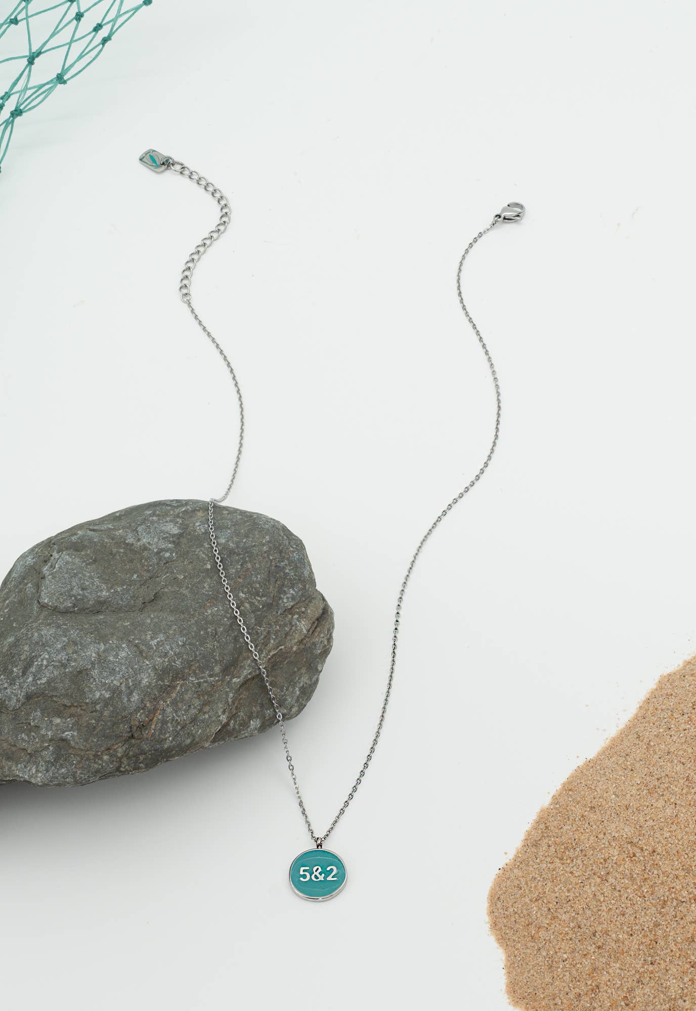 Hebrew 5 & 2 Necklace Silver - Recetas Fair Trade