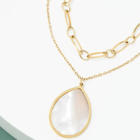 Holly Layered Mother-of-Pearl Necklaces - Recetas Fair Trade