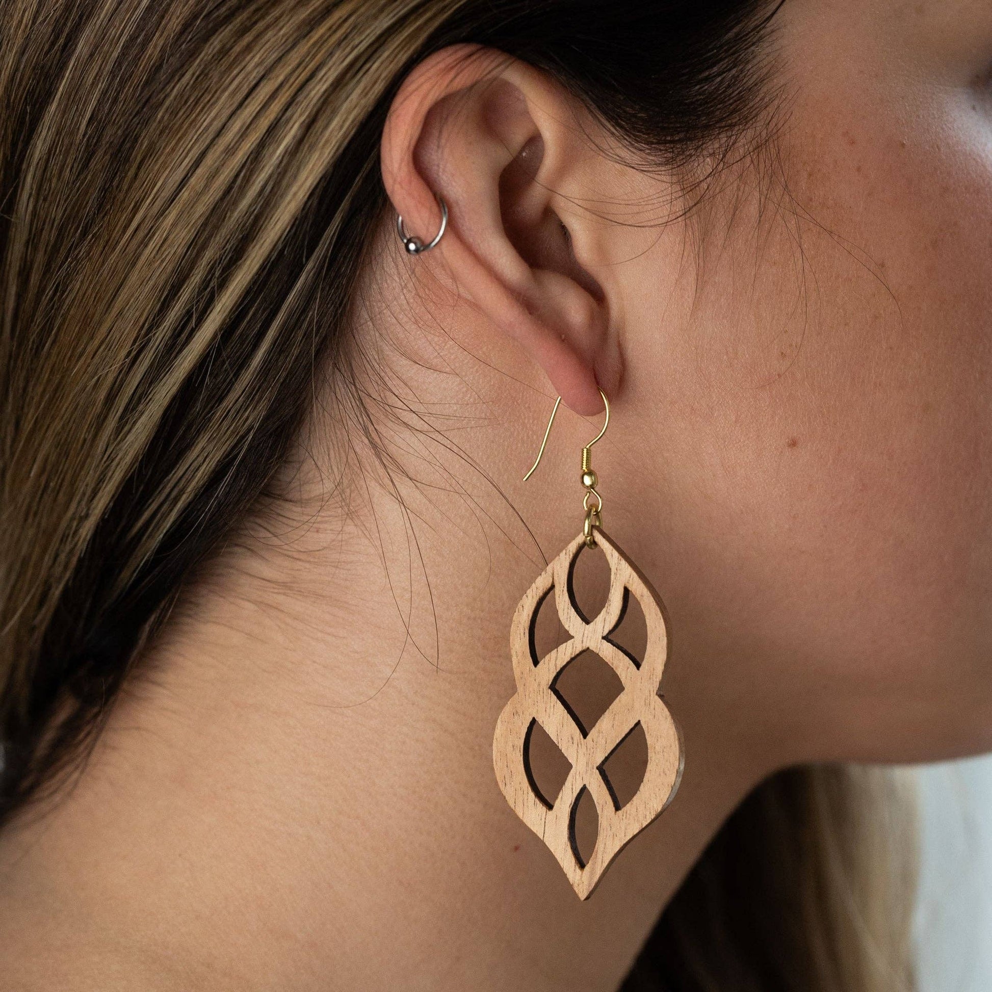 Keltik Knot Filigree Handcarved Wood Drop Earrings - Recetas Fair Trade