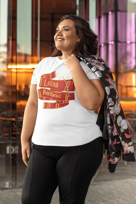 Latina Potterhead Gryffindor Tee - Recetas Fair Trade