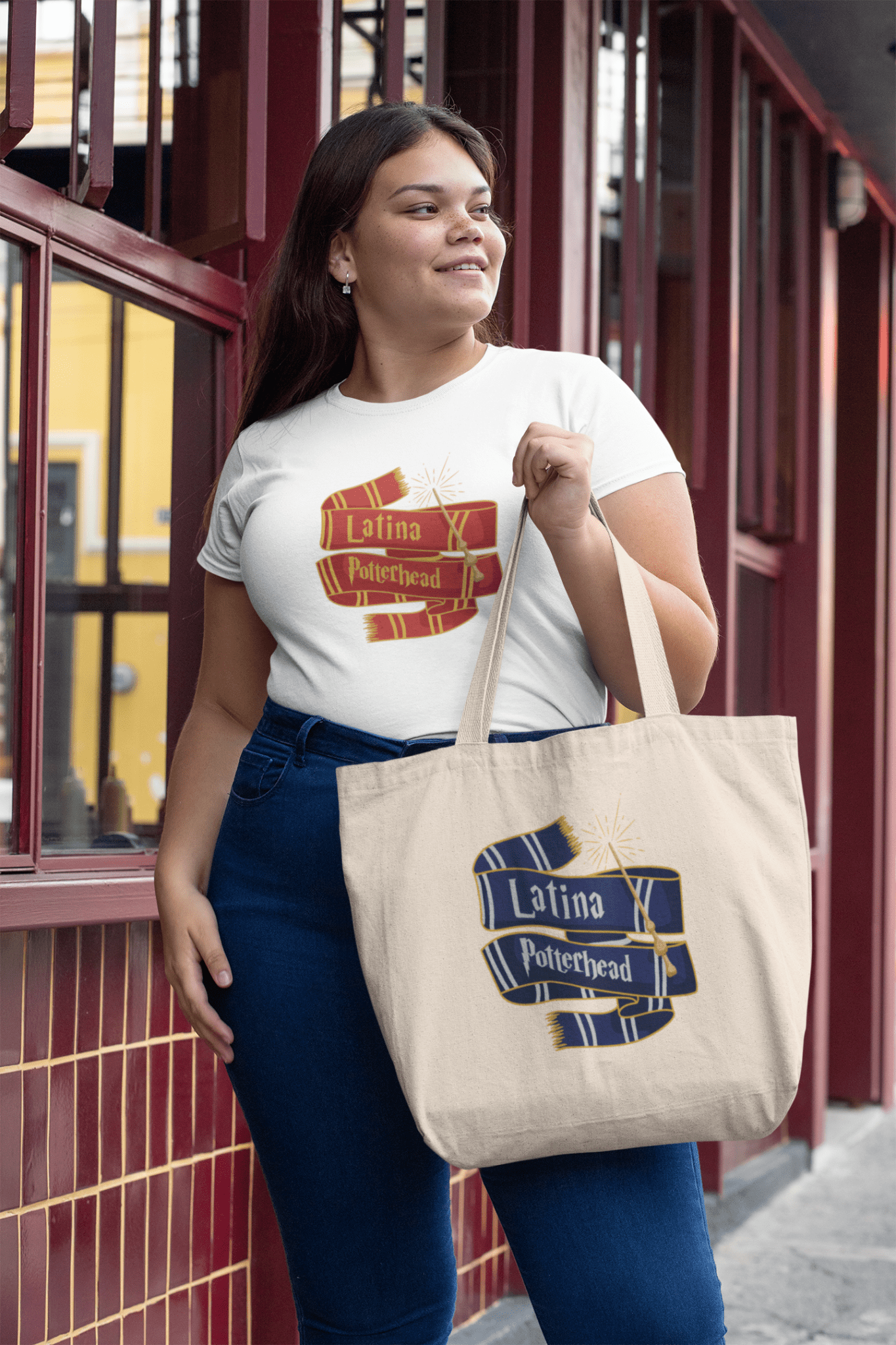 Latina Potterhead Gryffindor Tee - Recetas Fair Trade