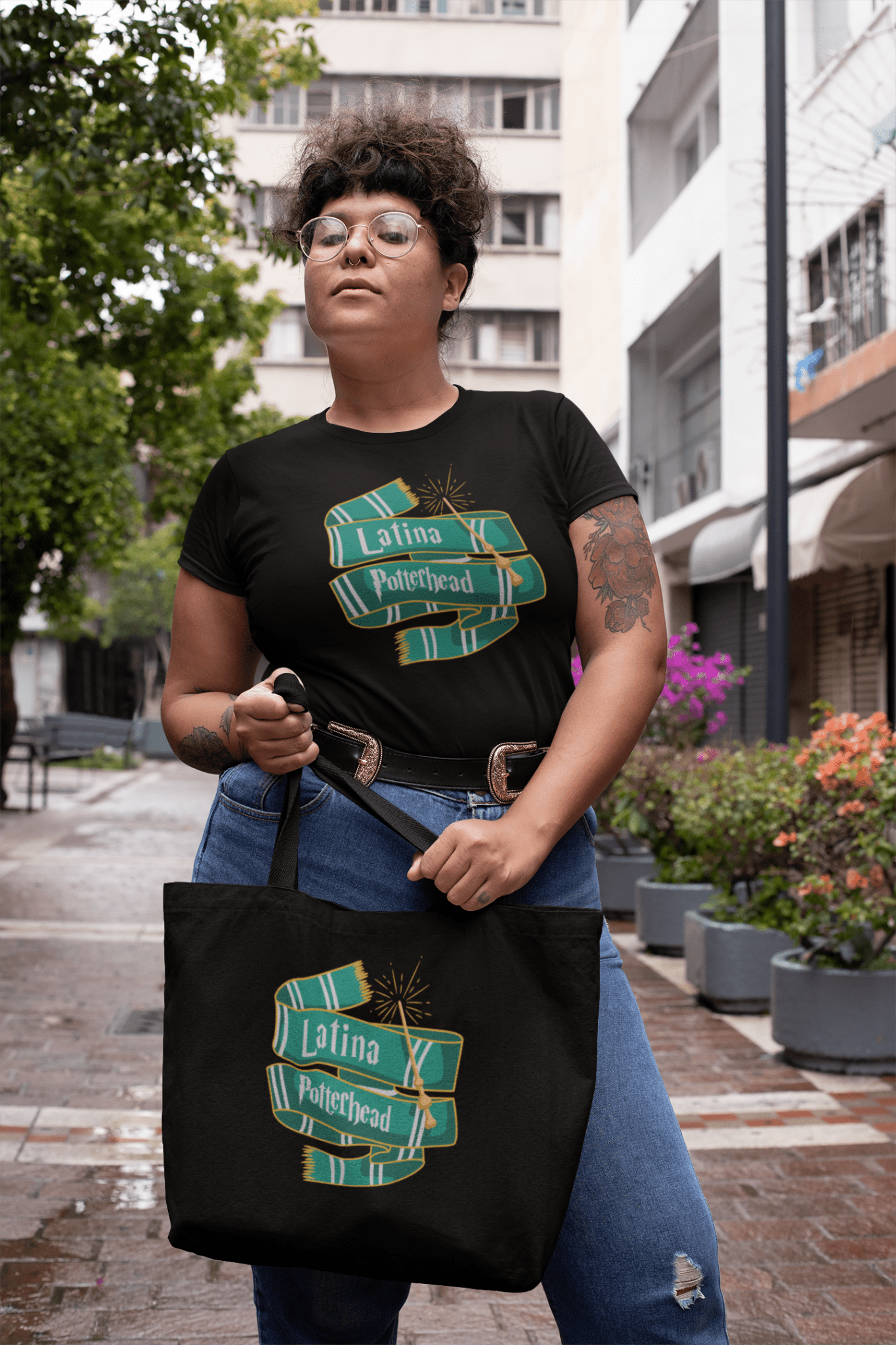 Latina Potterhead Slytherin Tee - Recetas Fair Trade