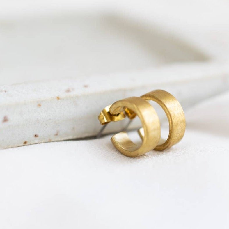 Matte Mini Hoop Earrings - Recetas Fair Trade