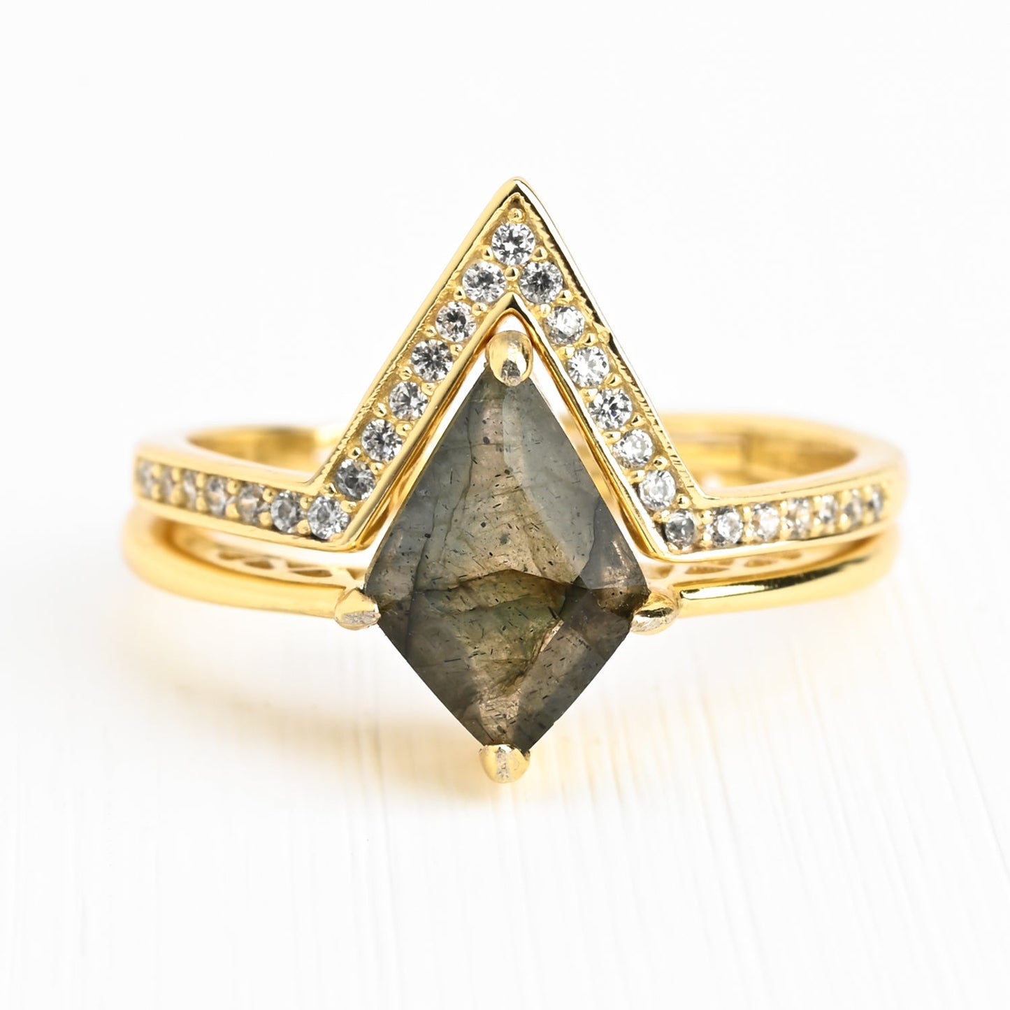 Perfectly-Paired Labradorite and Gold Ring Set - Recetas Fair Trade