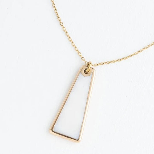 Pillar Mother of Pearl Necklace in Gold - Recetas Fair Trade