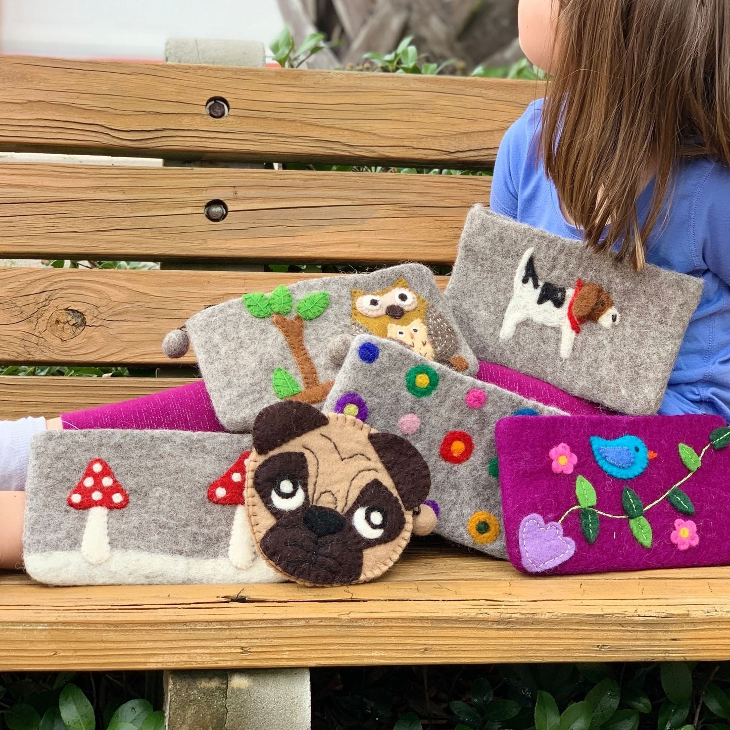 Pug Felt Clutch - Global Groove (P) - Recetas Fair Trade