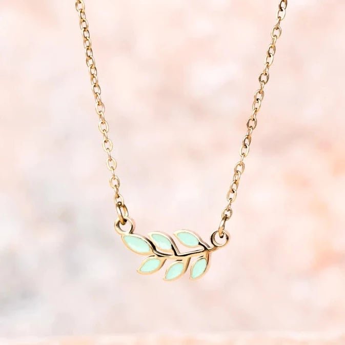 Rowen Leaf Necklace in Mint - Recetas Fair Trade