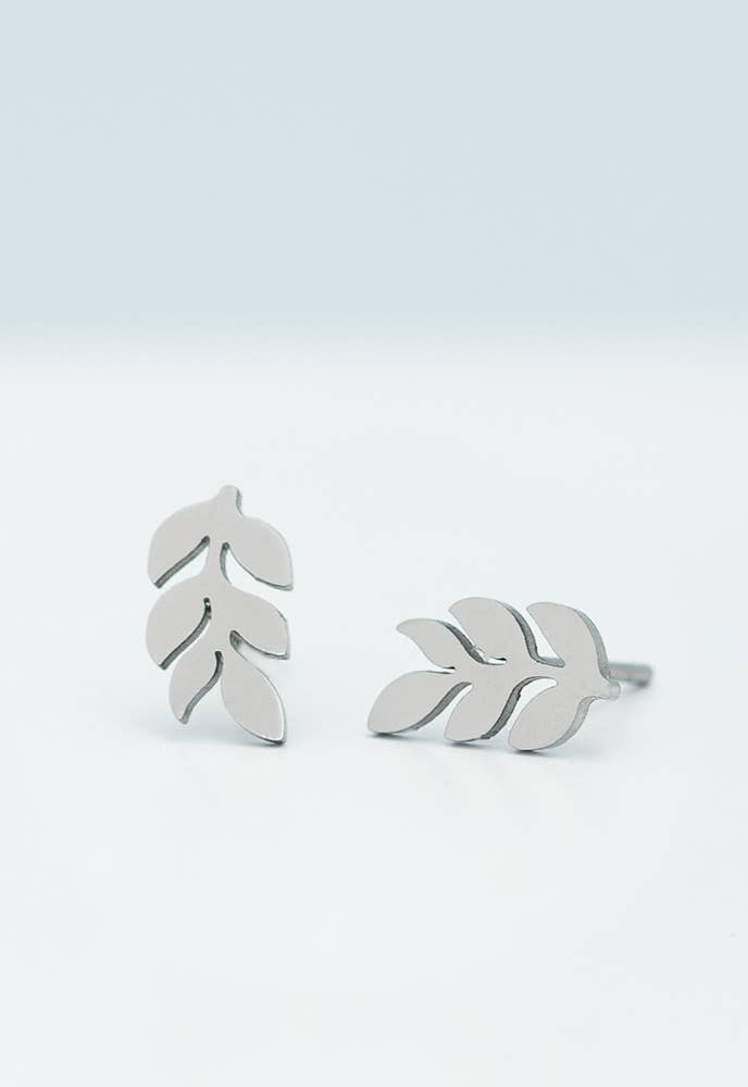 Rowen Leaf Stud Earrings - Recetas Fair Trade