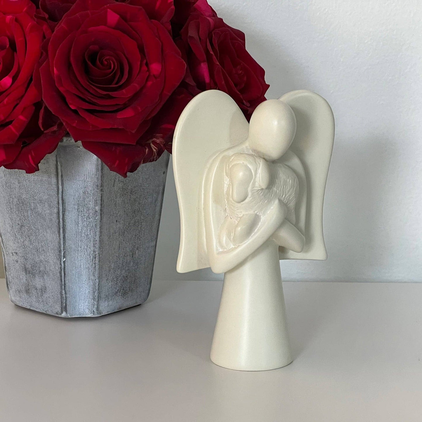 Soapstone Guardian Angel Holding Lamb - Recetas Fair Trade