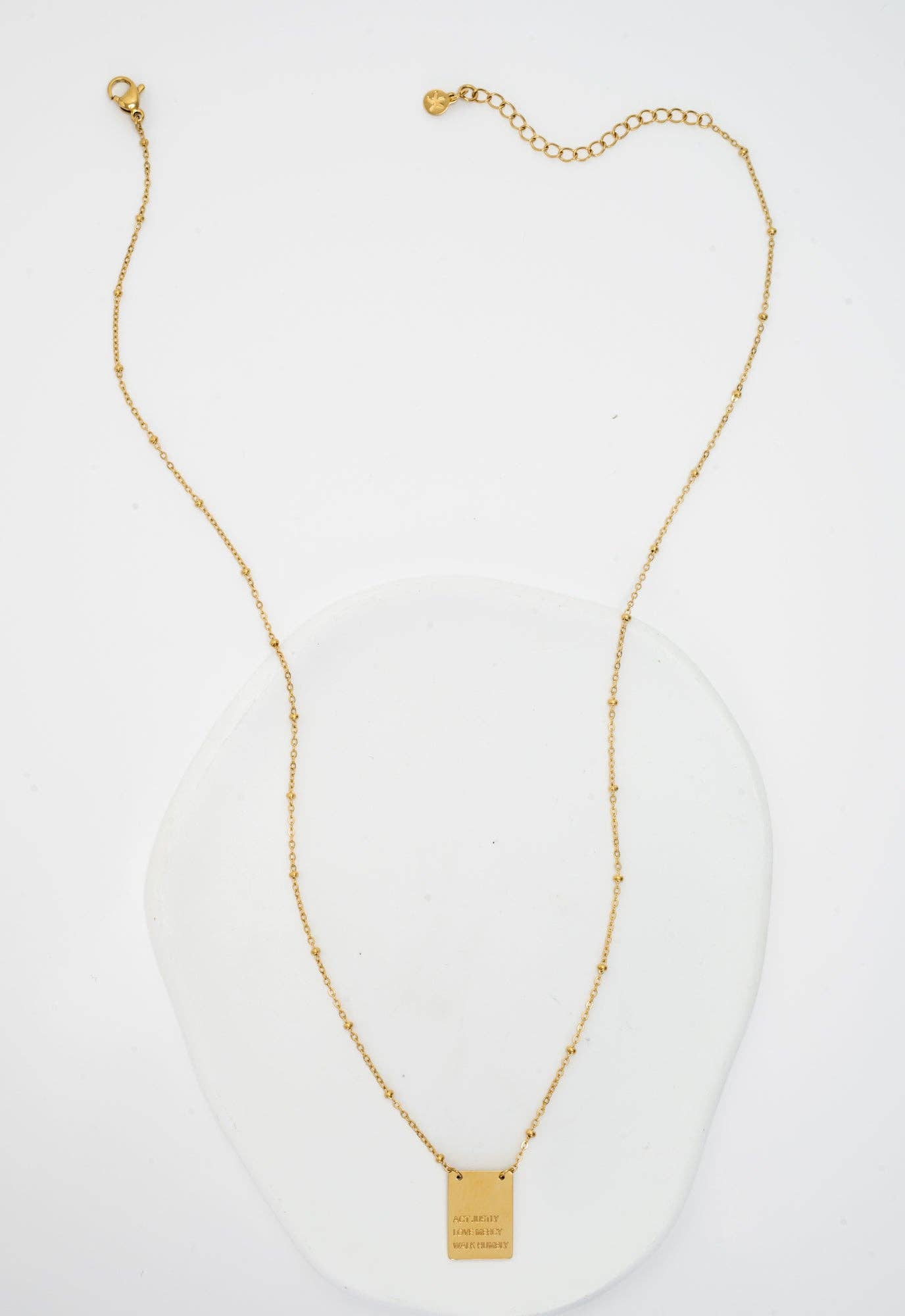 Act Justly Necklace in Gold - Recetas Fair Trade