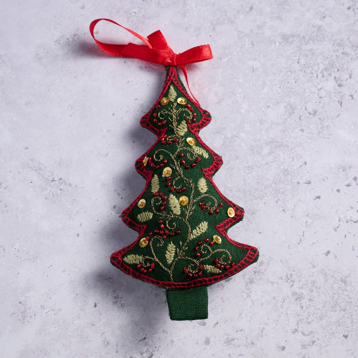 Adorned Christmas Tree Embroidered Ornament - Recetas Fair Trade