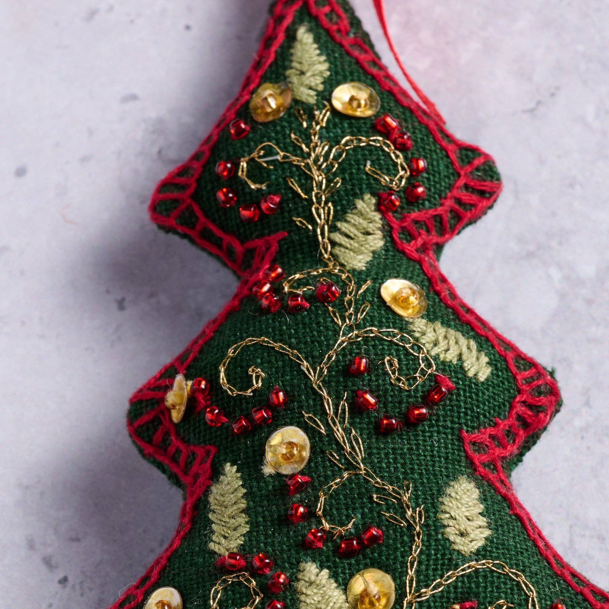 Adorned Christmas Tree Embroidered Ornament - Recetas Fair Trade