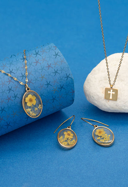 Axis Gold Cross Necklace - Recetas Fair Trade