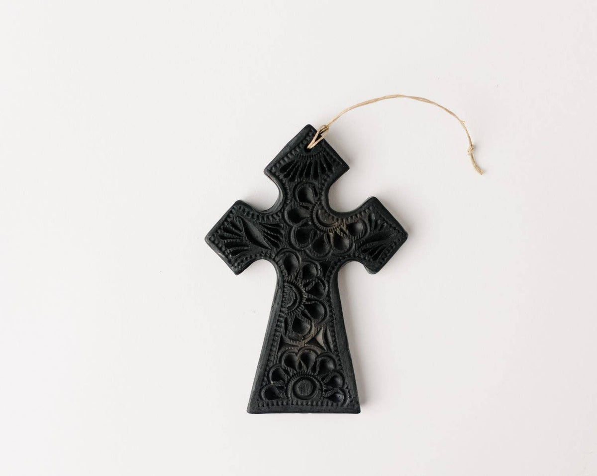 Barro Negro Small Cross - Recetas Fair Trade