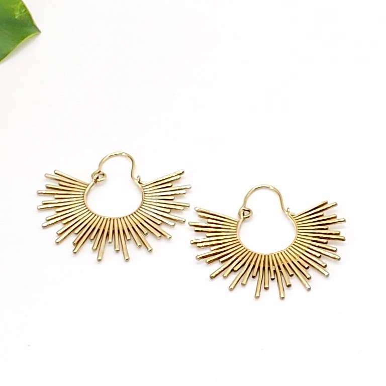 Brass Starburst Earring - Recetas Fair Trade