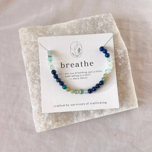 Breathe | Mindfulness Bracelet |Lápiz Luzili - Recetas Fair Trade