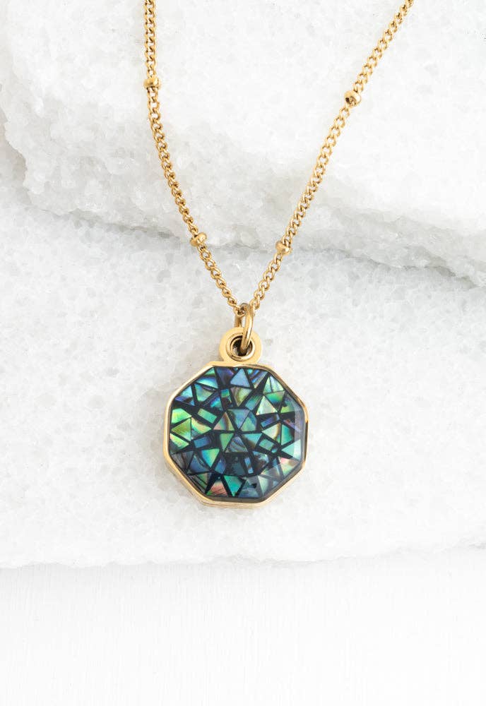 Cherished Reflections Locket - Recetas Fair Trade