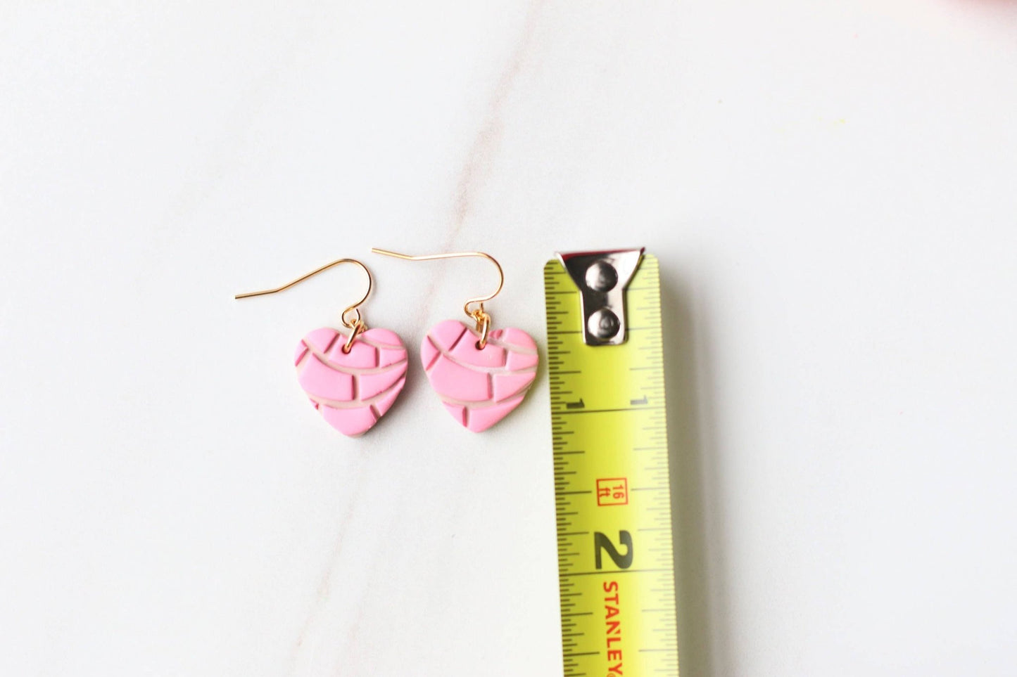 Concha Earrings for Women, Heart Earrings Dangle - Recetas Fair Trade