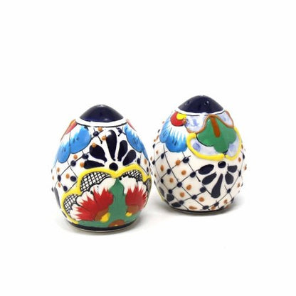 Encantada Handmade Pottery Spice Shakers, Dots & Flowers - Recetas Fair Trade