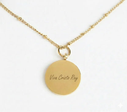 Engraved Round Pendant Gold Necklace - Recetas Fair Trade