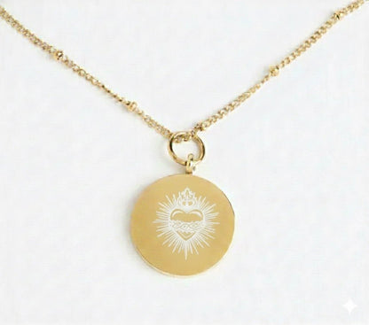 Engraved Round Pendant Gold Necklace - Recetas Fair Trade