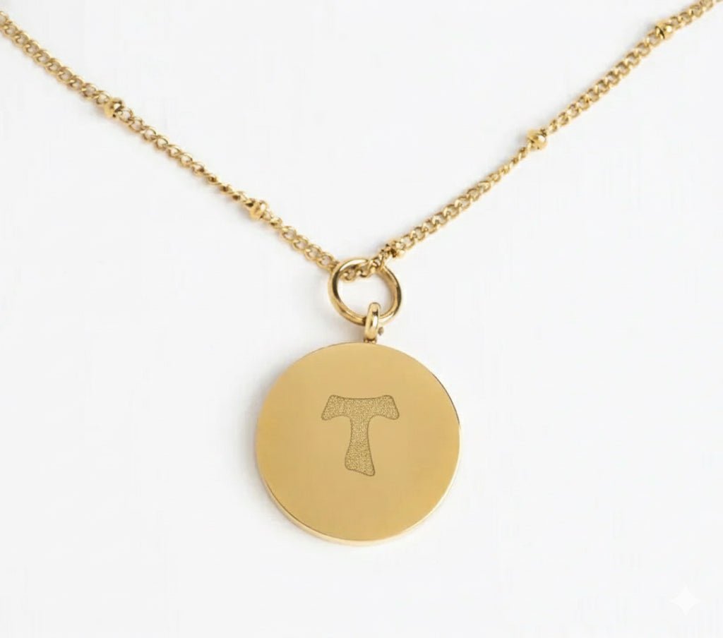 Engraved Round Pendant Gold Necklace - Recetas Fair Trade