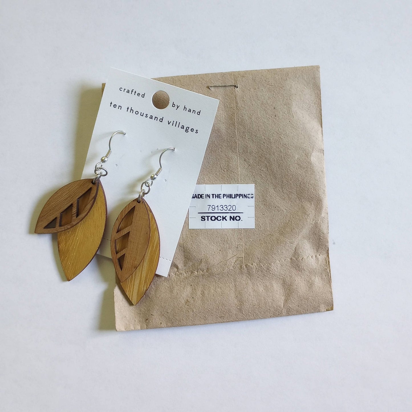 Falling Leaves Wood Earrings - Recetas Fair Trade