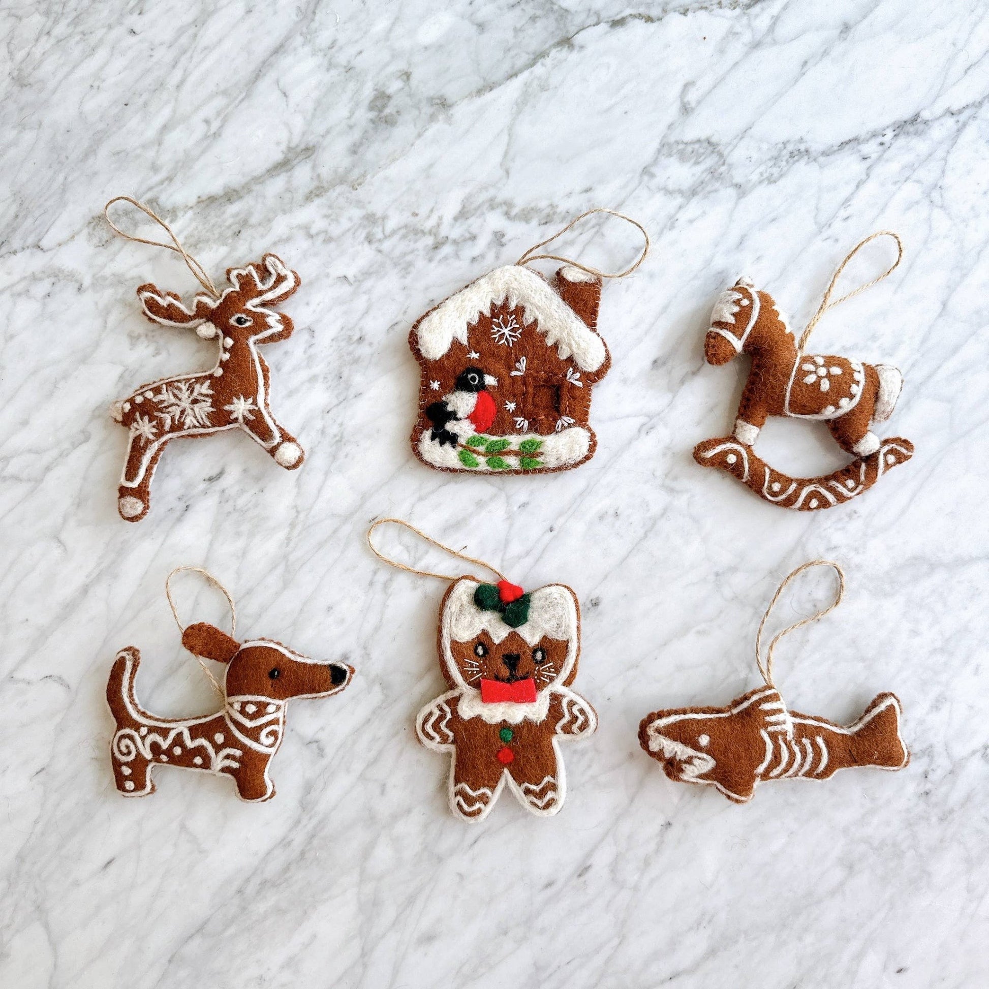 Felt Gingerbread Cat Ornament - Recetas Fair Trade