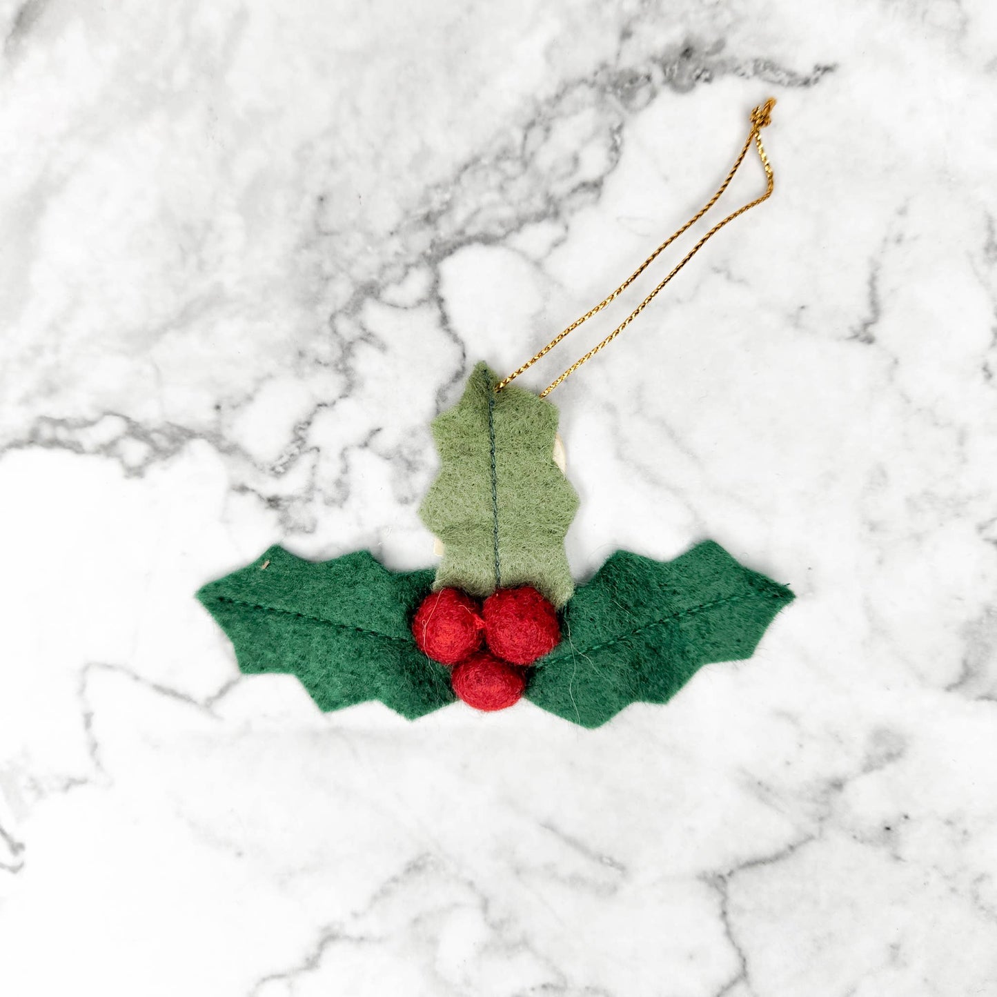 Felt Holly Ornament - Recetas Fair Trade