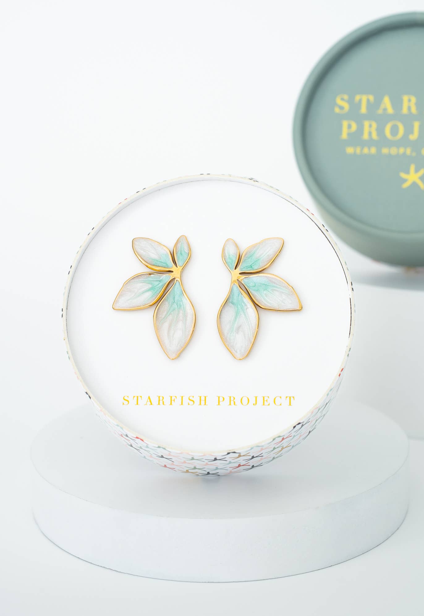 Flourish Mint Leaf Earrings - Recetas Fair Trade