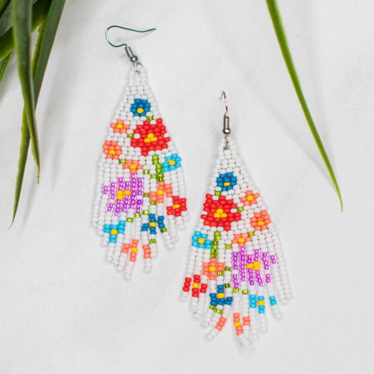 Flower Fringe Earrings White - Recetas Fair Trade