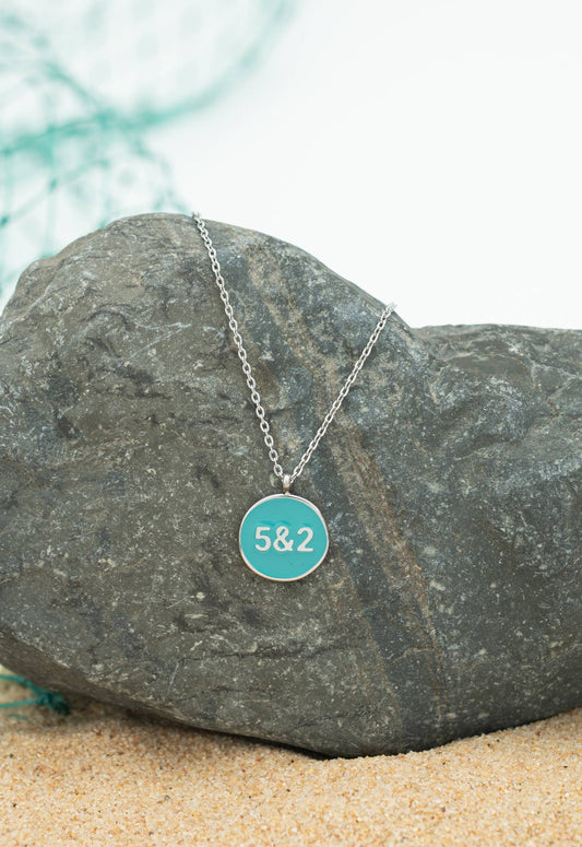 Hebrew 5 & 2 Necklace Silver - Recetas Fair Trade