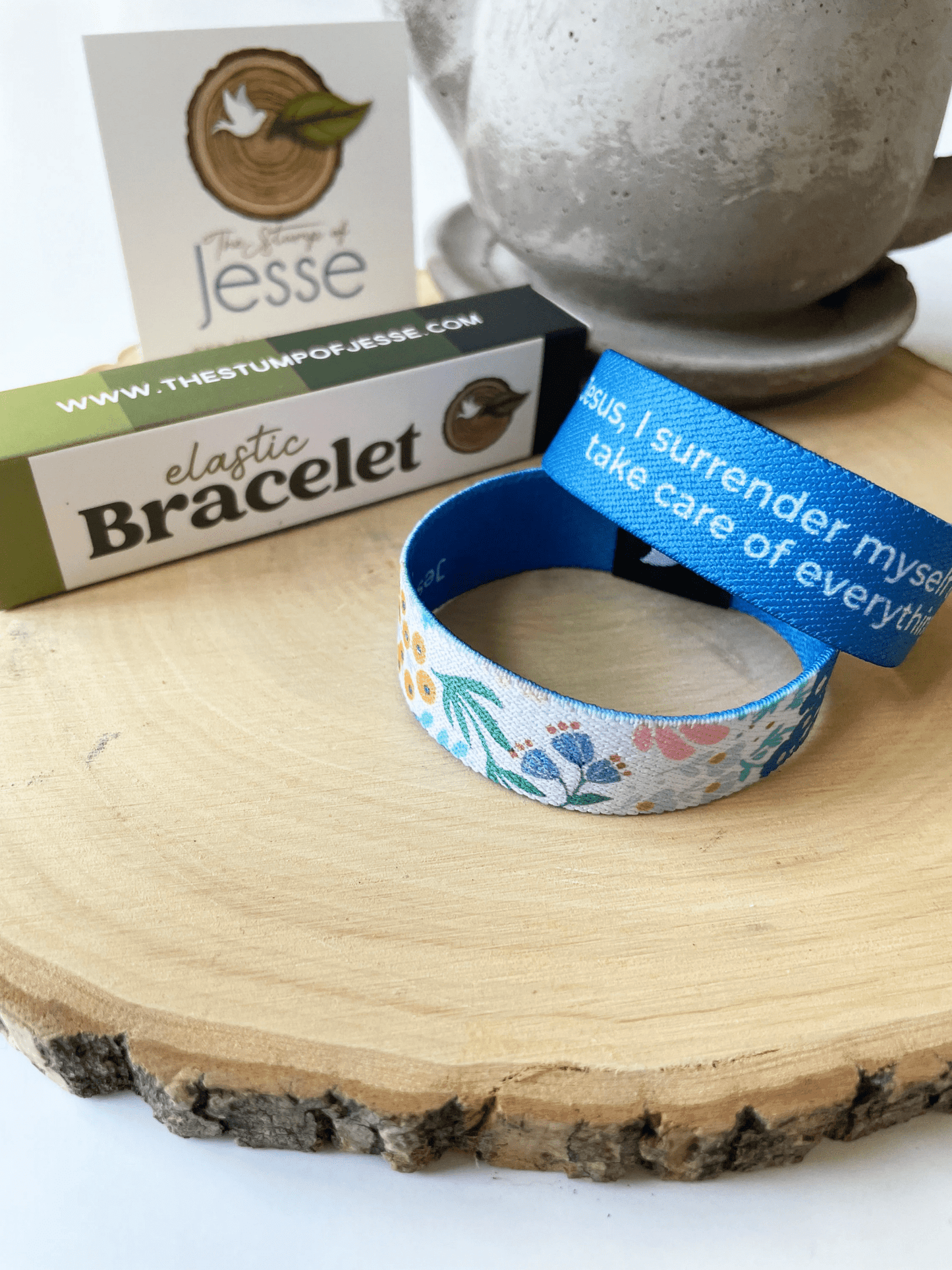 Jesus, I Surrender Myself to You Reversible Bracelet - Recetas Fair Trade