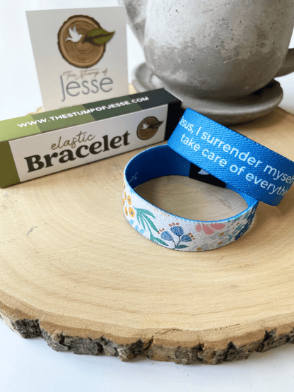 Jesus, I Surrender Myself to You Reversible Bracelet - Recetas Fair Trade