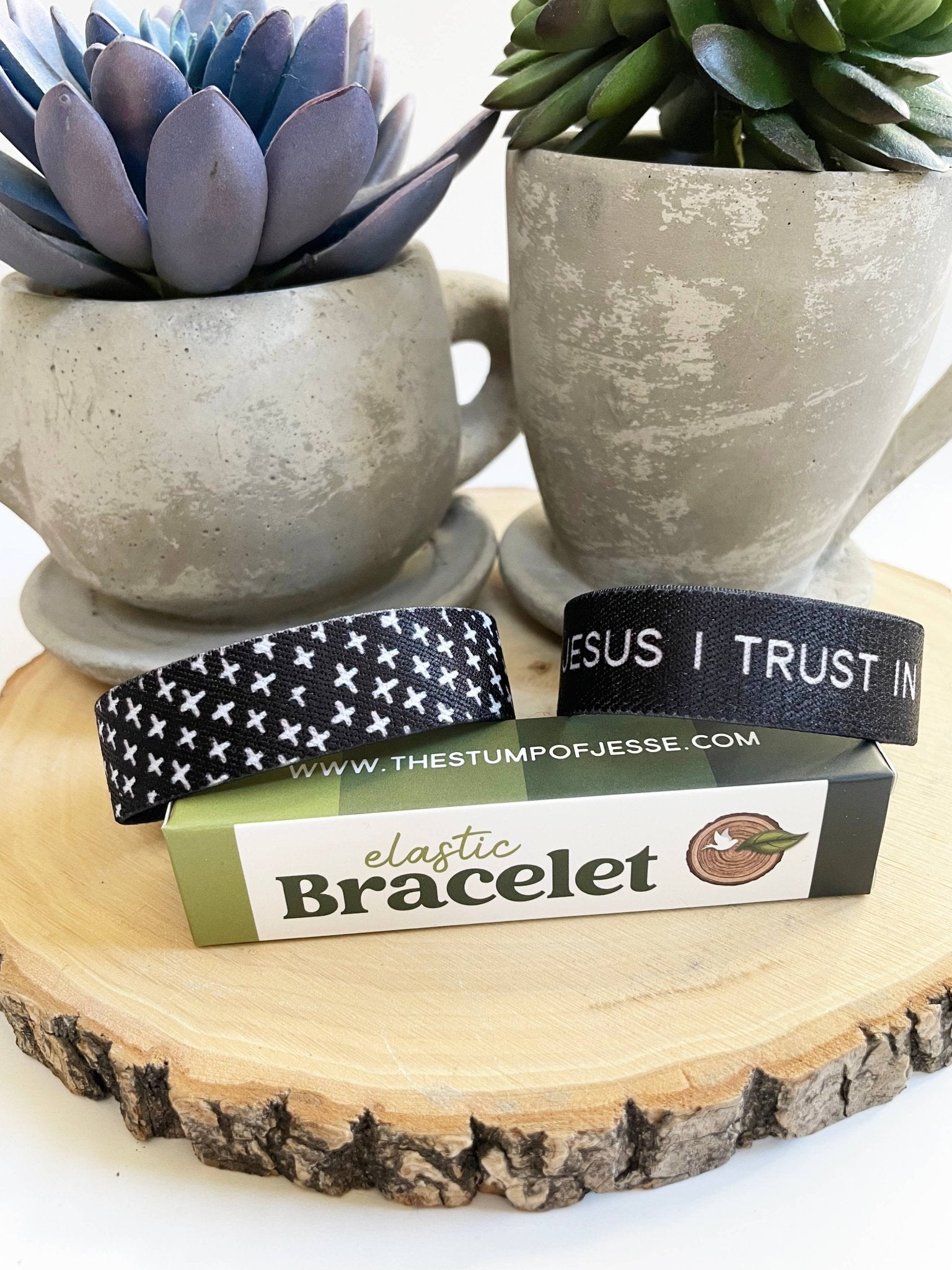 Jesus I Trust In You | Reversible Elastic Bracelet - Recetas Fair Trade