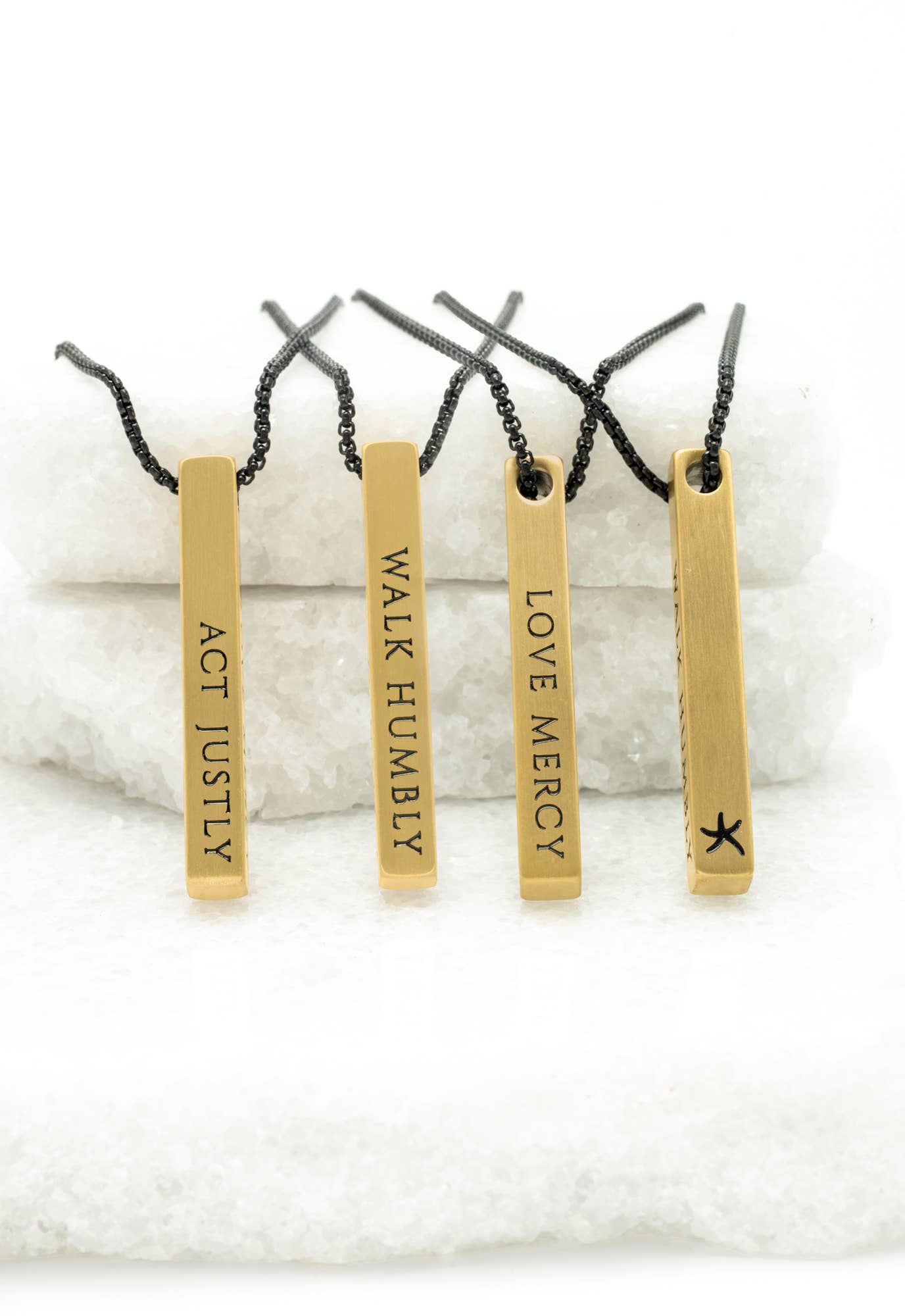 Justice Men's Gold Bar Necklace - Recetas Fair Trade