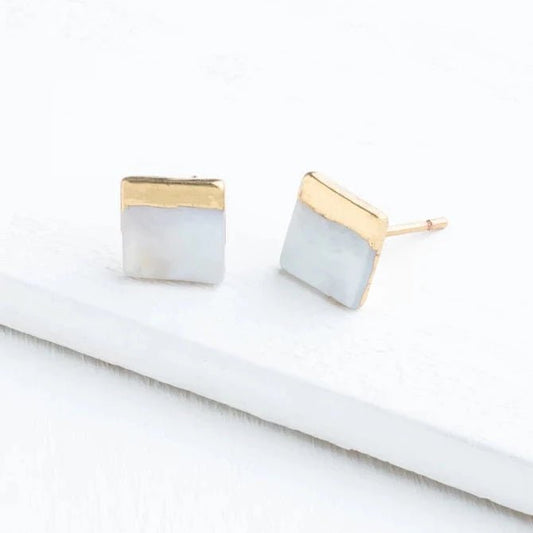 Kelly Mother of Pearl Stud Earrings - Recetas Fair Trade